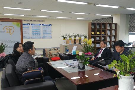2月，华扬联众何莉总经理一行访问江原道经济振兴院