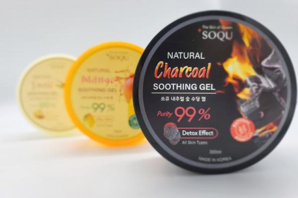 SOQUNATURALCharcoal SOOTHING GEL